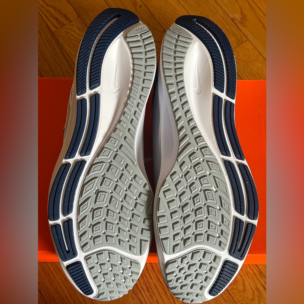 NWT Nike Mens Size 13 Indianapolis Colts shoes